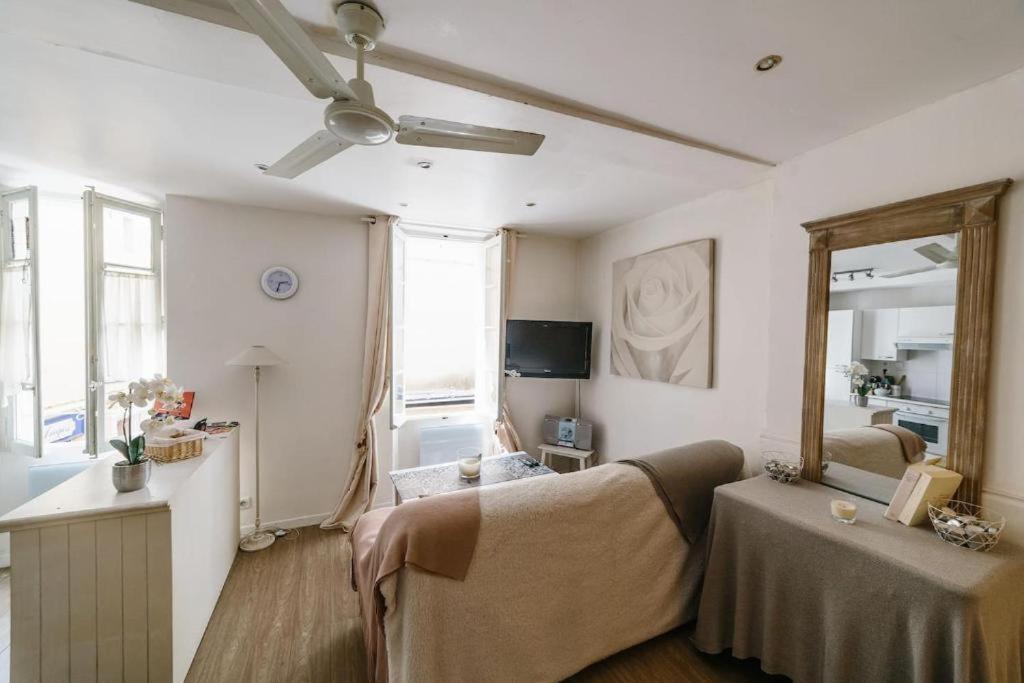 Studio Tt Equipe Parking Coeur Ville Sanary-sur-Mer Eksteriør bilde