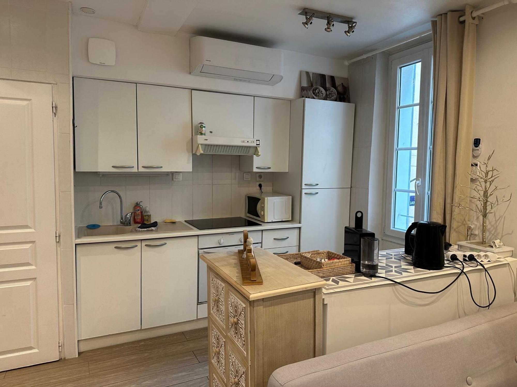 Studio Tt Equipe Parking Coeur Ville Sanary-sur-Mer Eksteriør bilde